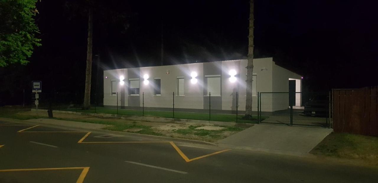Siofok Sophia Apartman מראה חיצוני תמונה